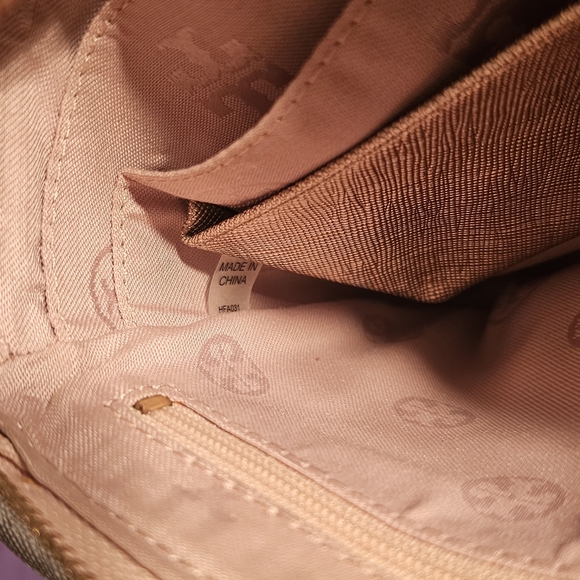 Tory Burch Rose Gold Saffiano Leather Colorblock Metallic Wristlet - Picture 10 of 17